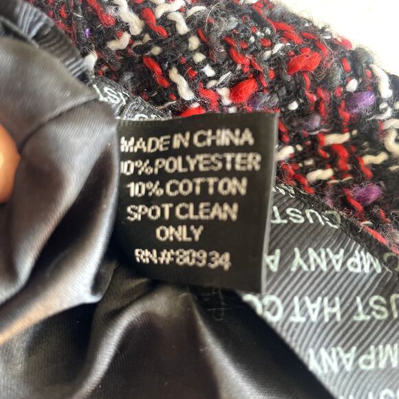 August Hat Company Red Plaid NewsBoy Hat. - Picture 7 of 7